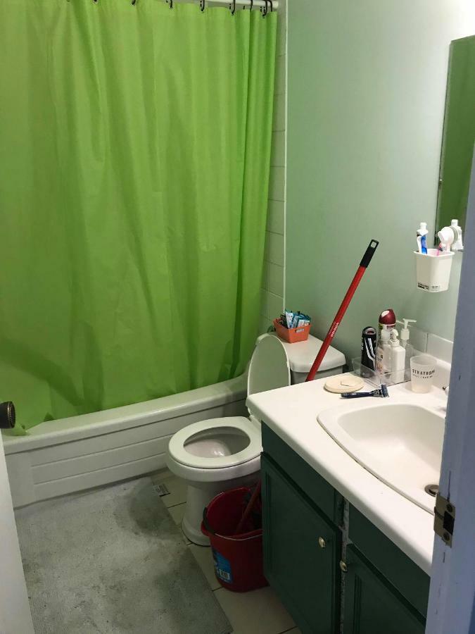 Ranny'S Private Rooms Calgary Luaran gambar